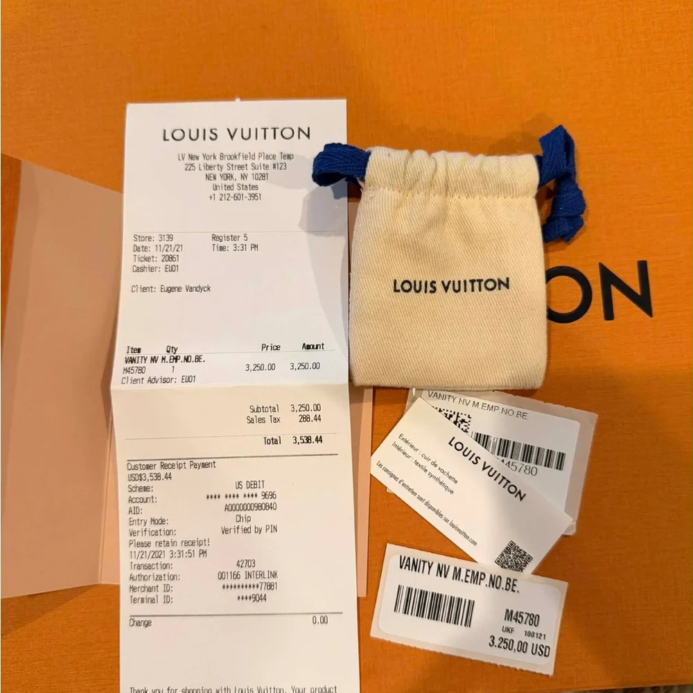 Louis Vuitton Black and Cream vanity Bag - Picture 5 of 8